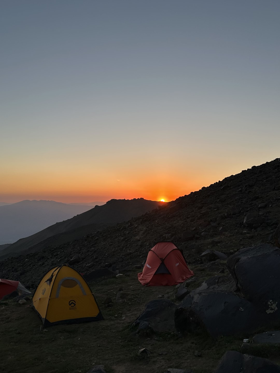 Dağdaki minik evlerimiz